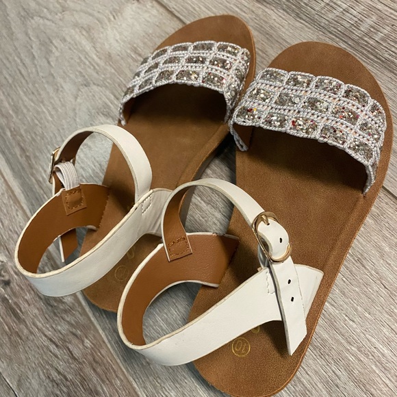 Chulis sandals toddler size 10🩴🩴 - Picture 3 of 5